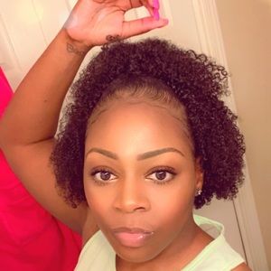 Meet your Posher, Cleavette